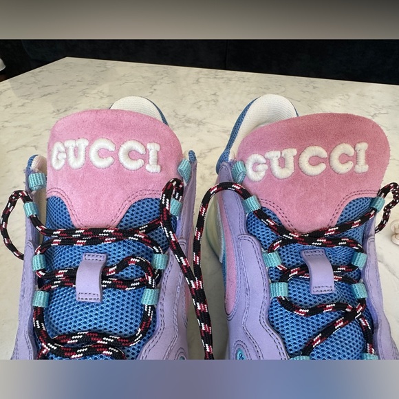 Women's Gucci Run Sneaker in Lilac Suede - 40 Box & Dust Bag Included - Picture 7 of 11
